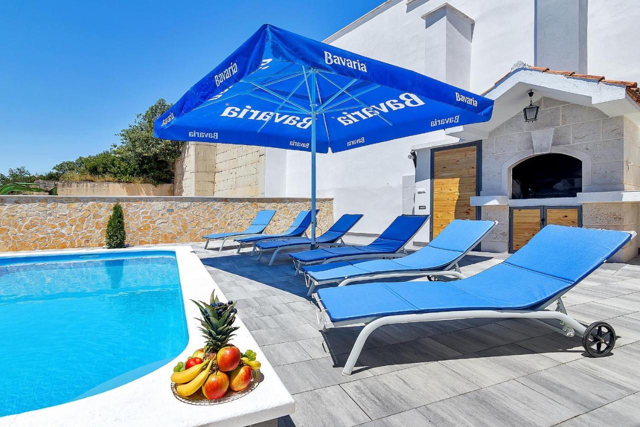 Holiday home Nadea - With Private Pool Makarska