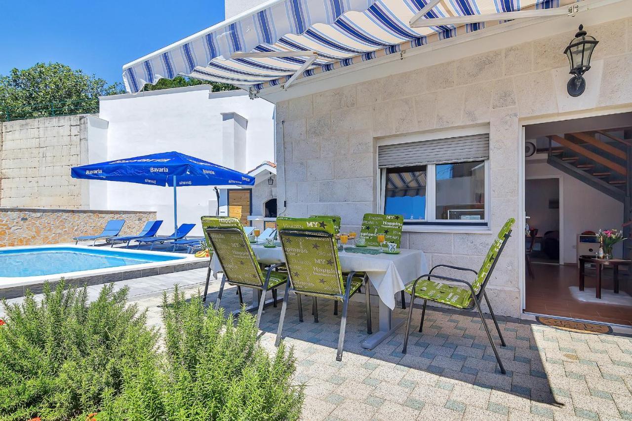 Nadea - With Private Pool Makarska
